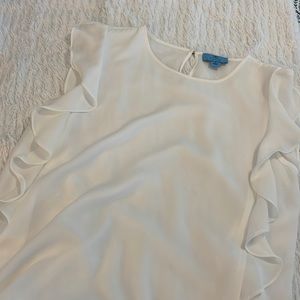 White blouse size medium. Very flattering!